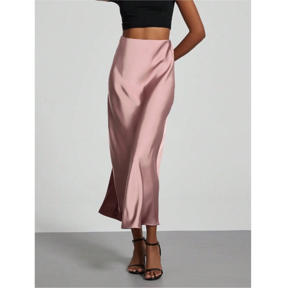 Elegant Pink Satin Chic Midi Skirt - Picture 4 of 7